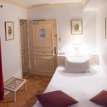 Sube Hotel 3*
