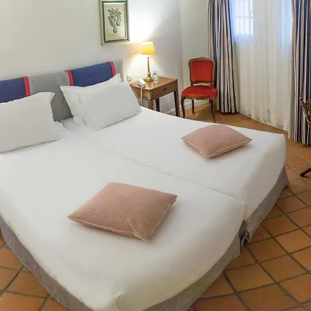 Sube Hotel 3*