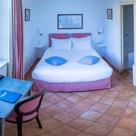 Sube Hotel 3*